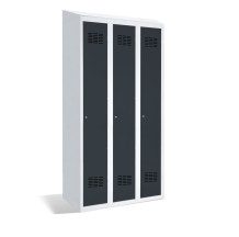 3-dverová šatníková skriňa s prepážkou a zabudovanou šikmou strieškou, LOCKER H 3 BWM TOP SHELF 